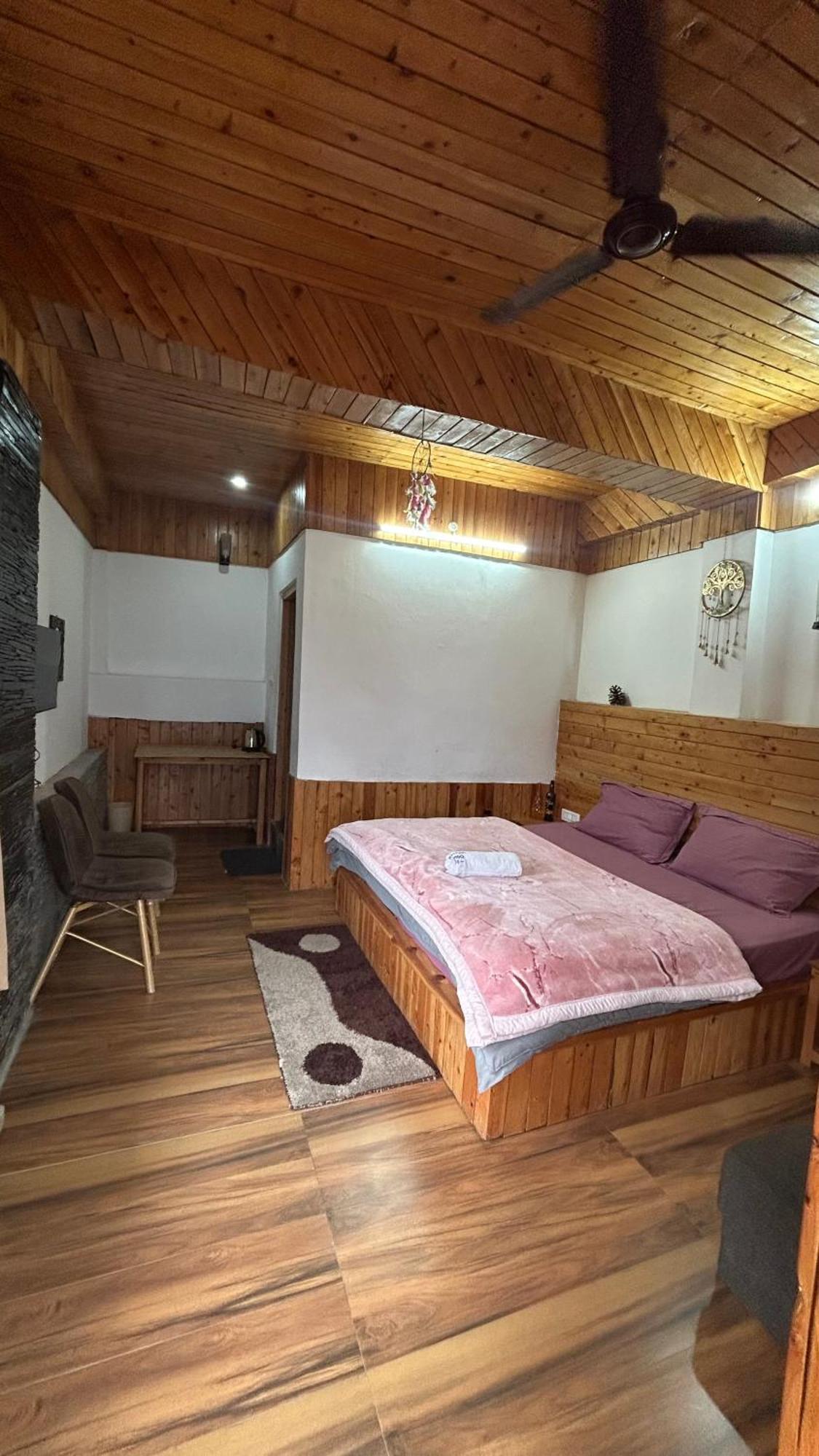 The Himalayan Sukoon Villa Near Jibhi Banjār 外观 照片