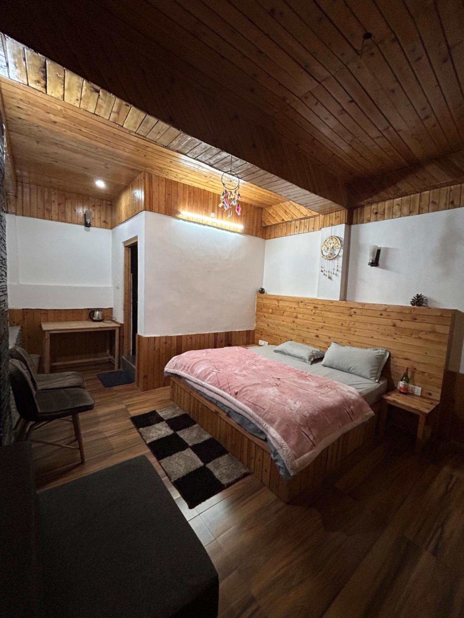 The Himalayan Sukoon Villa Near Jibhi Banjār 外观 照片