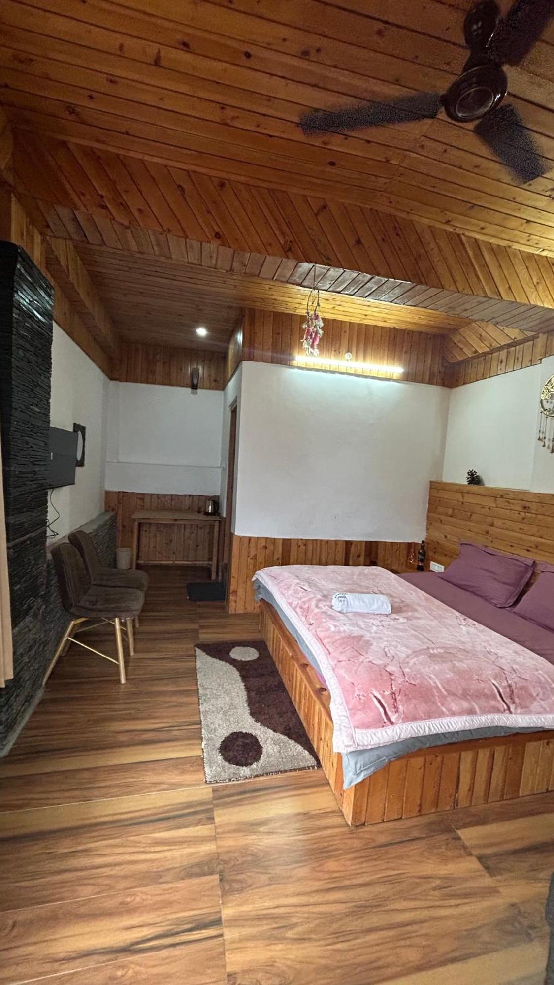 The Himalayan Sukoon Villa Near Jibhi Banjār 外观 照片