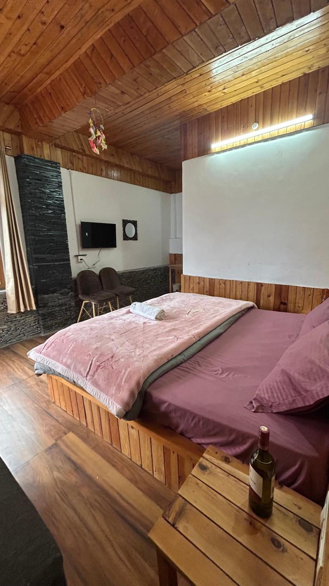 The Himalayan Sukoon Villa Near Jibhi Banjār 外观 照片